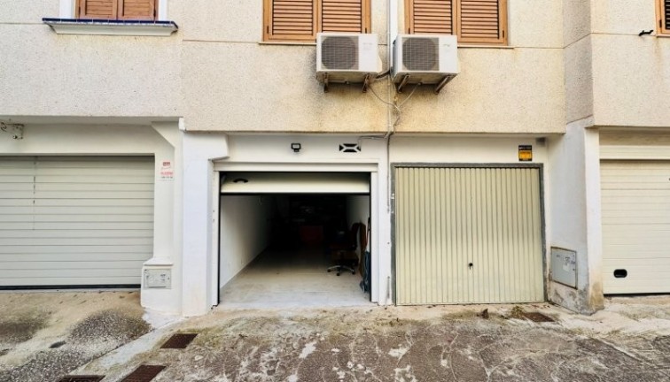 Reventa - Apartamento dúplex - Guardamar del Segura