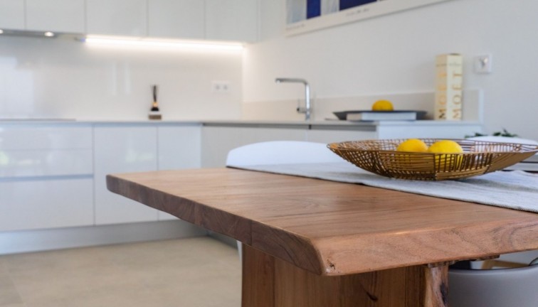 Uudistuotanto - Asunto - Santa Pola - Gran Alacant