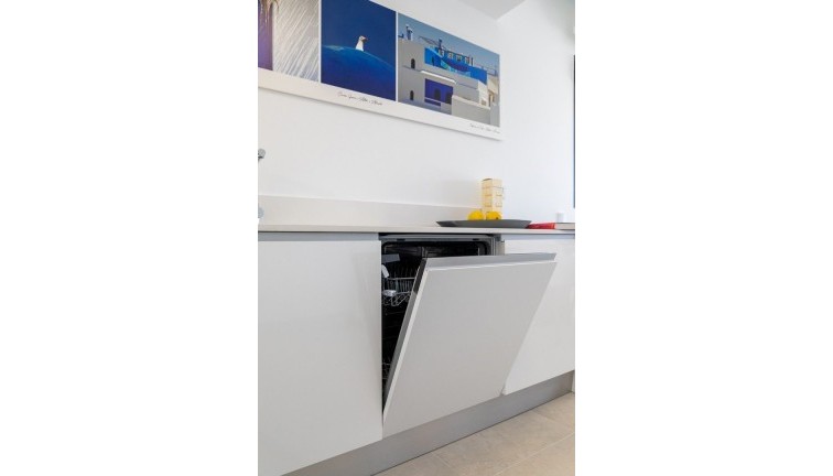 Uudistuotanto - Asunto - Santa Pola - Gran Alacant