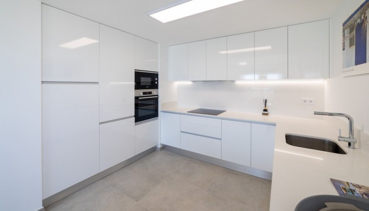 Uudistuotanto - Asunto - Santa Pola - Gran Alacant