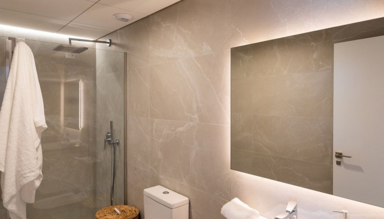 Uudistuotanto - Asunto - Santa Pola - Gran Alacant