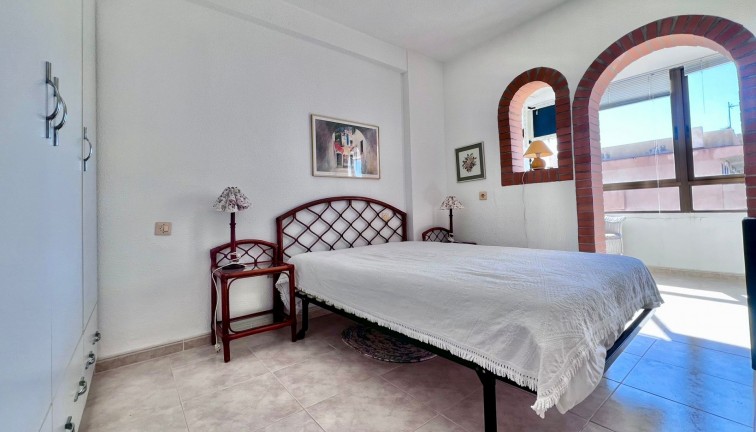 Återförsäljning - Lägenhet - Torrevieja - Cabo cervera