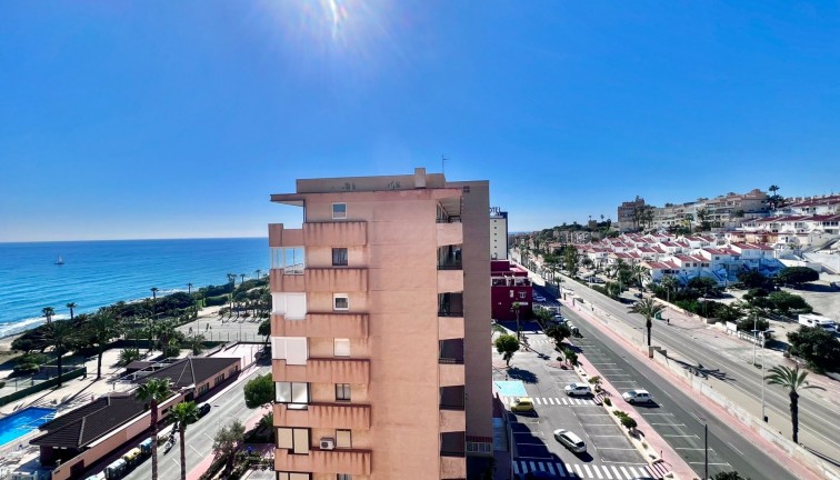 Återförsäljning - Lägenhet - Torrevieja - Cabo cervera