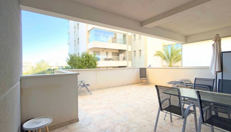 Resale - Apartment - Orihuela Costa - Los Dolses