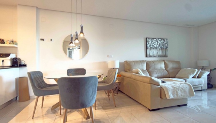 Resale - Apartment - Orihuela Costa - Los Dolses