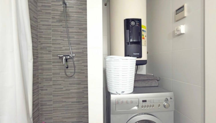 Resale - Apartment - Orihuela Costa - Los Dolses