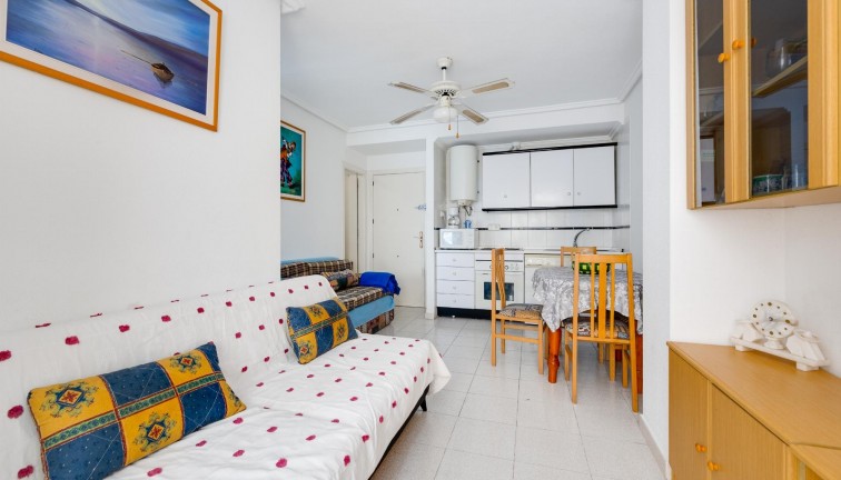 Jälleenmyynti - Asunto - Torrevieja - Acequion