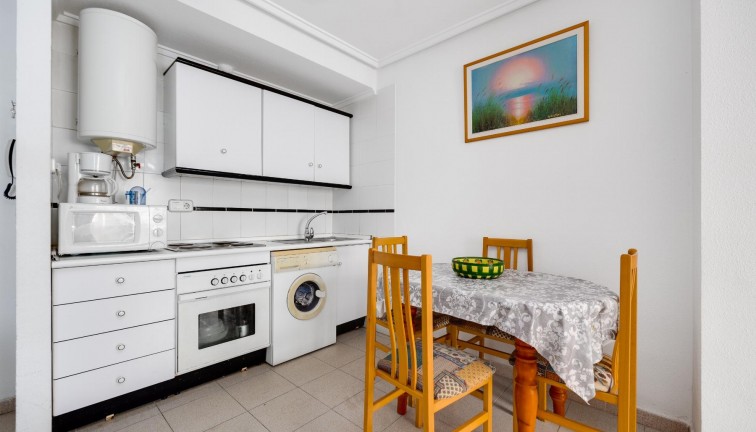 Jälleenmyynti - Asunto - Torrevieja - Acequion