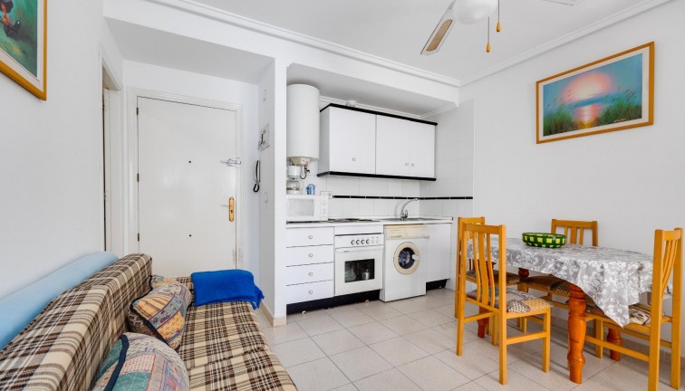 Jälleenmyynti - Asunto - Torrevieja - Acequion