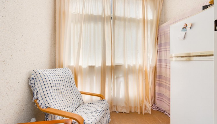 Jälleenmyynti - Asunto - Torrevieja - Acequion