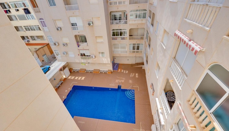 Jälleenmyynti - Asunto - Torrevieja - Acequion