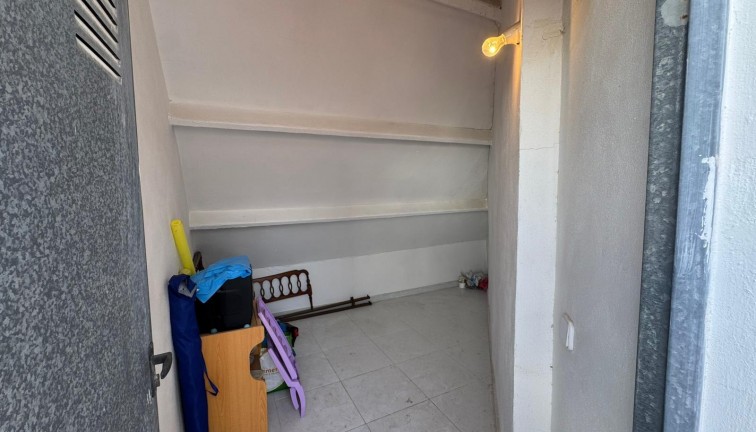 Jälleenmyynti - Asunto - Torrevieja - Acequion