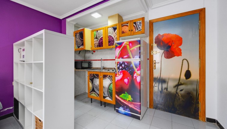 Jälleenmyynti - Asunto - Torrevieja - Playa de los Locos