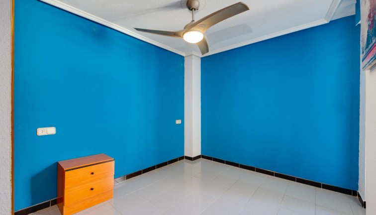 Jälleenmyynti - Asunto - Torrevieja - Playa de los Locos