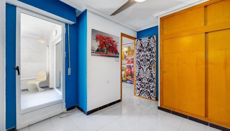 Jälleenmyynti - Asunto - Torrevieja - Playa de los Locos