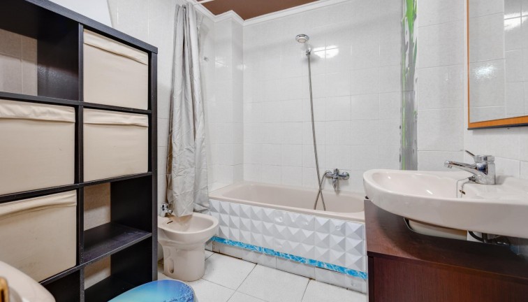 Jälleenmyynti - Asunto - Torrevieja - Playa de los Locos