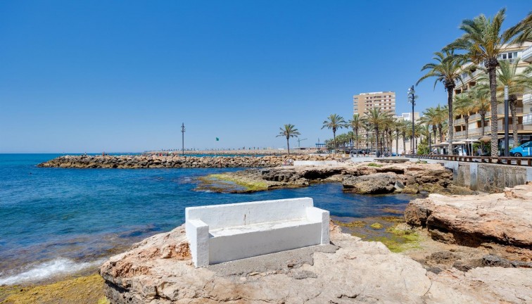 Jälleenmyynti - Asunto - Torrevieja - Playa de los Locos