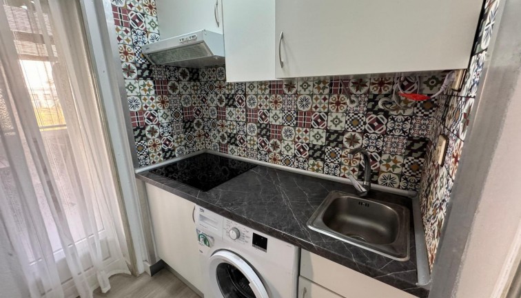 Resale - Studio - Torrevieja - Playa de los Locos