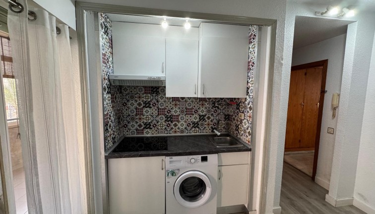 Resale - Studio - Torrevieja - Playa de los Locos