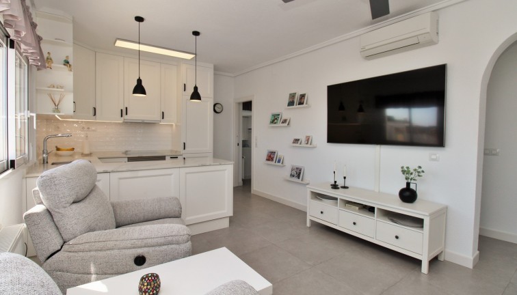 Jälleenmyynti - Erillistalo - Villamartín