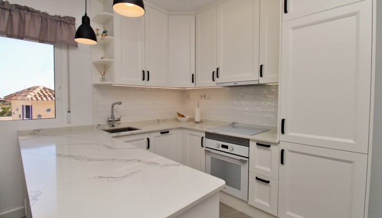 Jälleenmyynti - Erillistalo - Villamartín