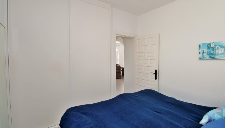 Jälleenmyynti - Erillistalo - Villamartín