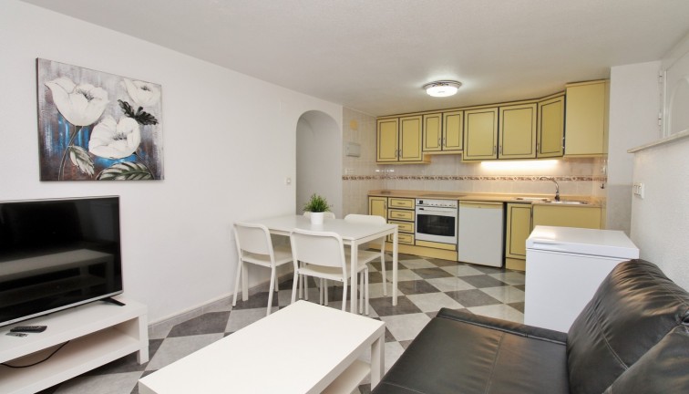 Jälleenmyynti - Erillistalo - Villamartín