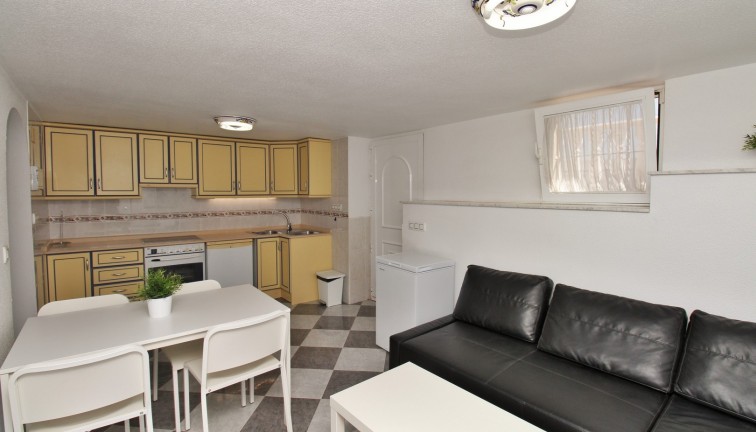 Jälleenmyynti - Erillistalo - Villamartín