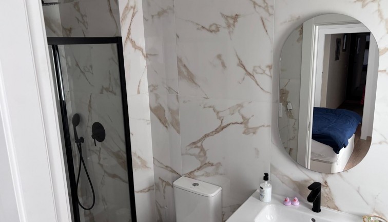 Jälleenmyynti - Paritalo/Rivitalo - Los Montesinos - La Herrada