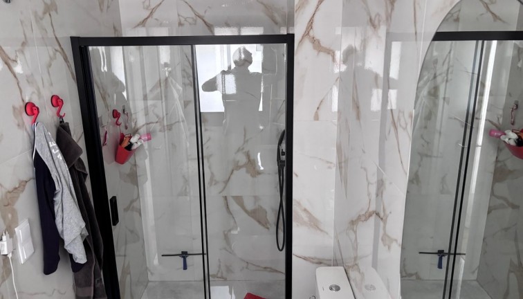 Jälleenmyynti - Paritalo/Rivitalo - Los Montesinos - La Herrada