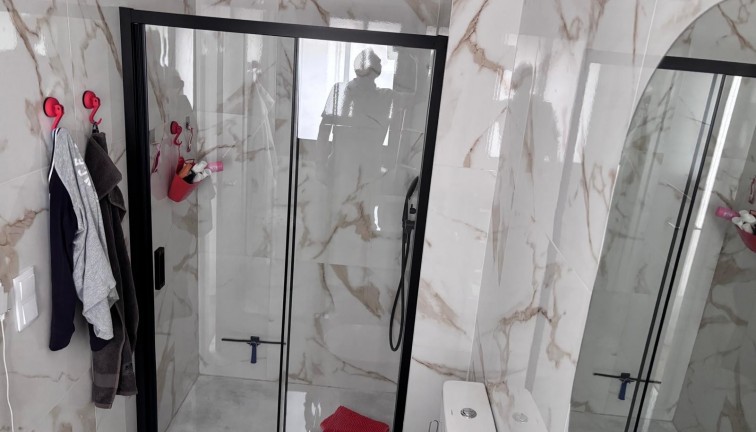 Jälleenmyynti - Paritalo/Rivitalo - Los Montesinos - La Herrada