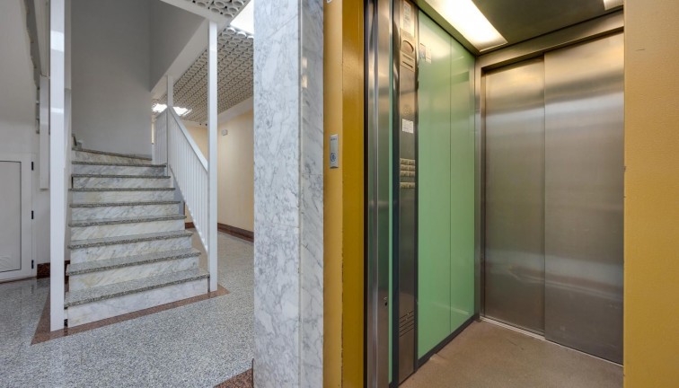 Jälleenmyynti - Asunto - Torrevieja - Puerto deportivo marina salinas