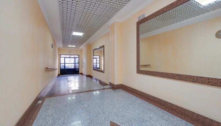 Jälleenmyynti - Asunto - Torrevieja - Puerto deportivo marina salinas