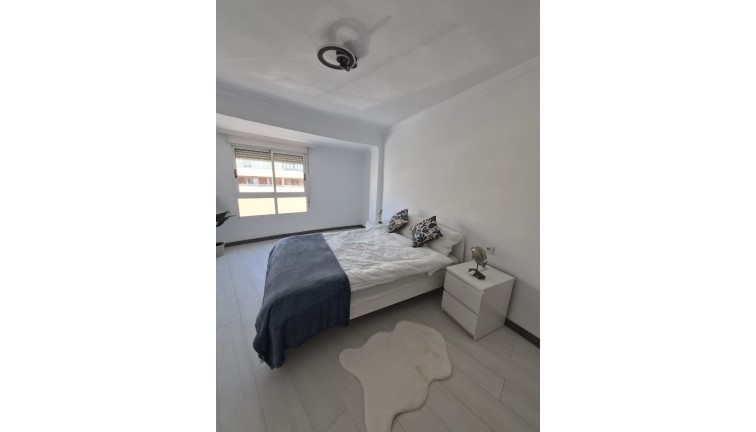 Jälleenmyynti - Asunto - Torrevieja - Acequion