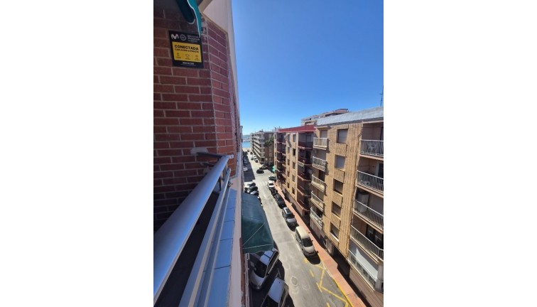 Jälleenmyynti - Asunto - Ylimmän kerroksen asunto - Torrevieja - Acequion