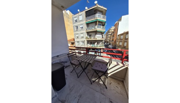 Återförsäljning - Lägenhet - Torrevieja - Playa del Cura