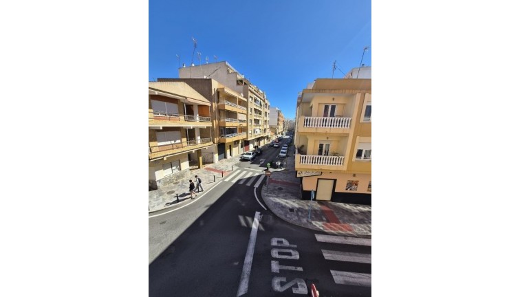Återförsäljning - Lägenhet - Torrevieja - Playa del Cura