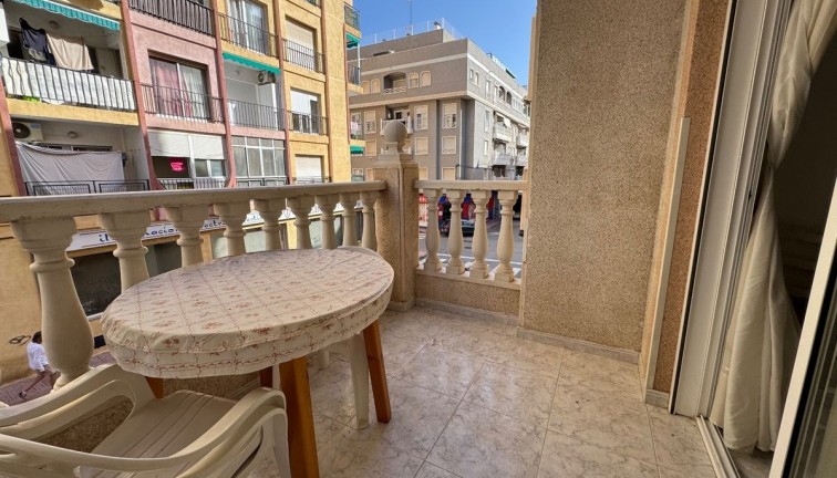 Reventa - Apartamento / piso - Torrevieja