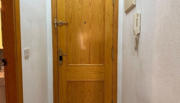 Reventa - Apartamento / piso - Torrevieja