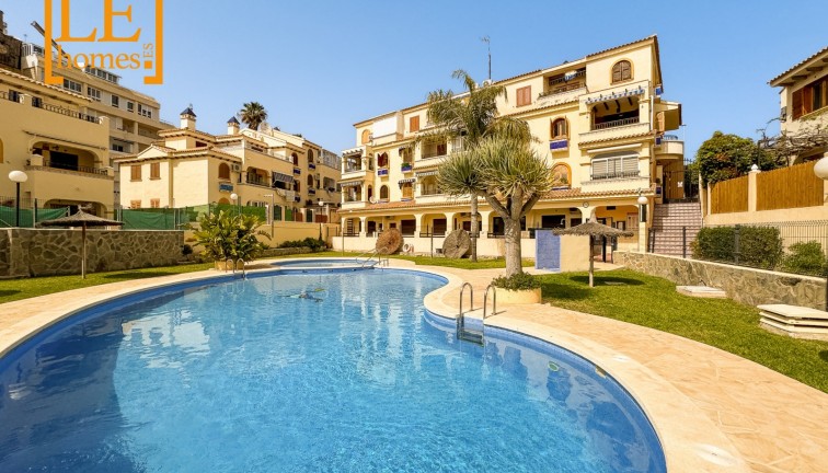 Resale - Apartment - Torrevieja - LA MATA