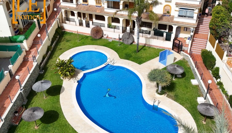 Resale - Apartment - Torrevieja - LA MATA