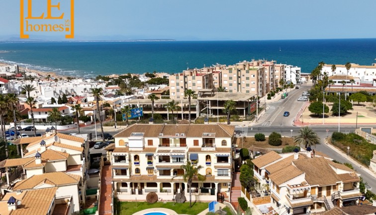 Resale - Apartment - Torrevieja - LA MATA