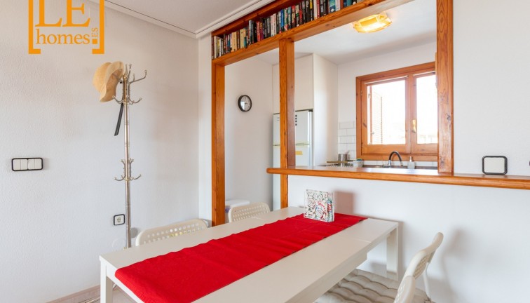 Resale - Apartment - Torrevieja - LA MATA