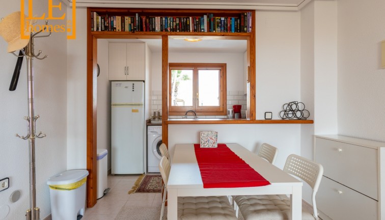 Resale - Apartment - Torrevieja - LA MATA