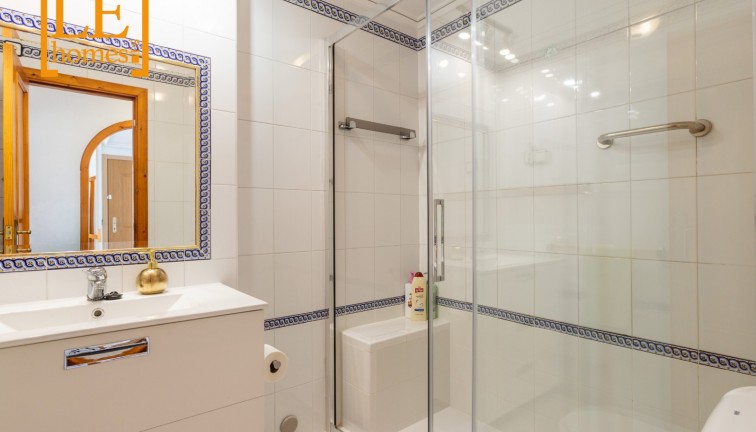 Resale - Apartment - Torrevieja - LA MATA