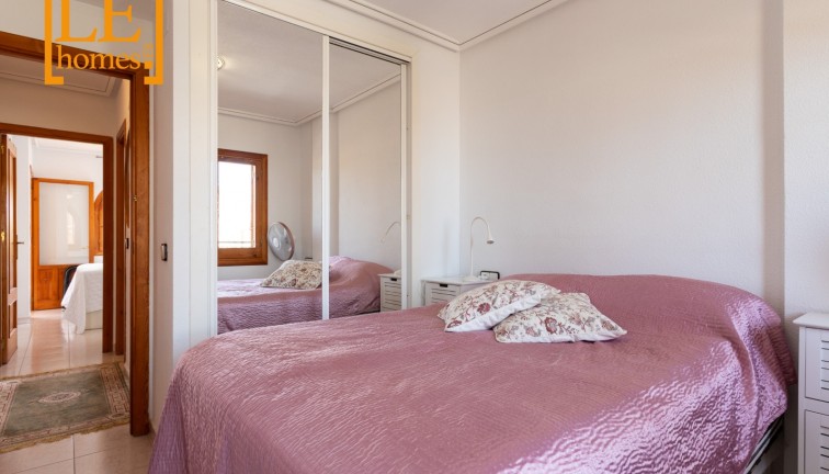 Resale - Apartment - Torrevieja - LA MATA