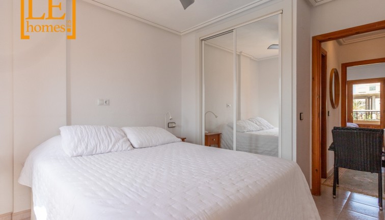 Resale - Apartment - Torrevieja - LA MATA