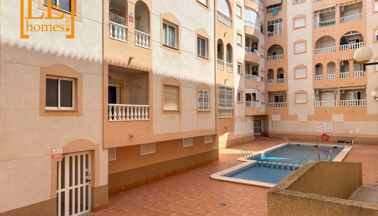 Resale - Apartment - Torrevieja - El Molino