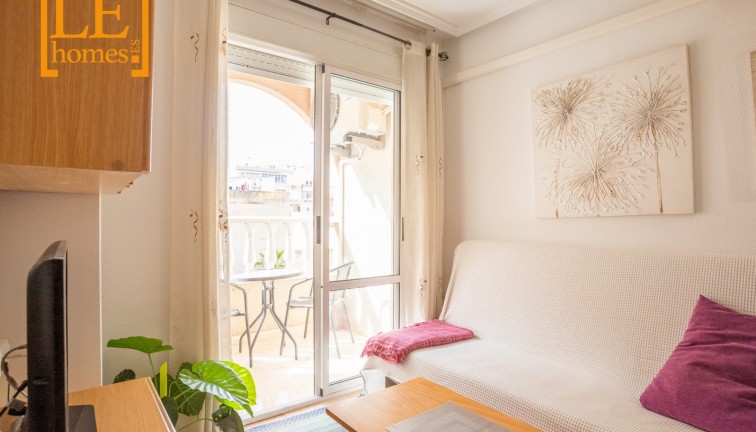 Resale - Apartment - Torrevieja - El Molino