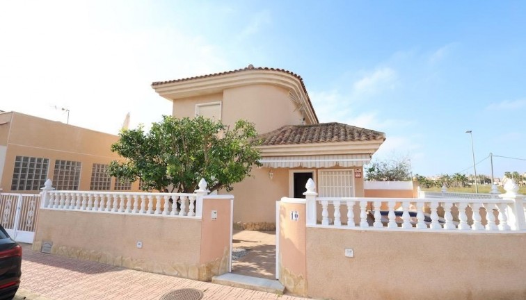 Jälleenmyynti - Erillistalo - Torrevieja - Los Balcones